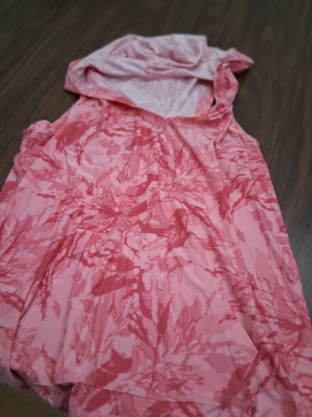 Livi Lane Bryant pink hooded workout tank top 18/20 euc